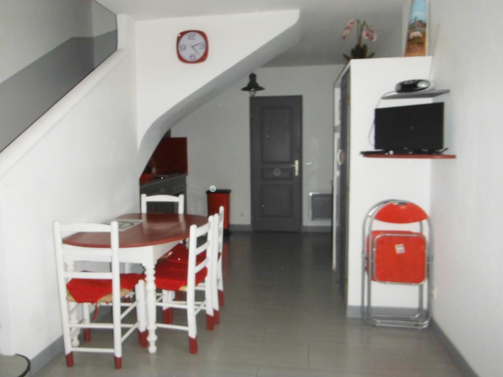 Appartement Le Romarin Mallemort Exterior photo